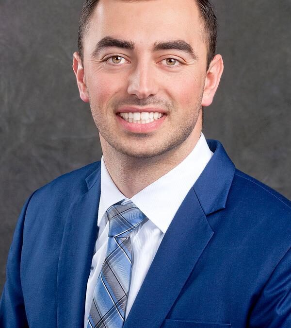 Max Benrud: Edward Jones Financial Advisor Joins MESBA